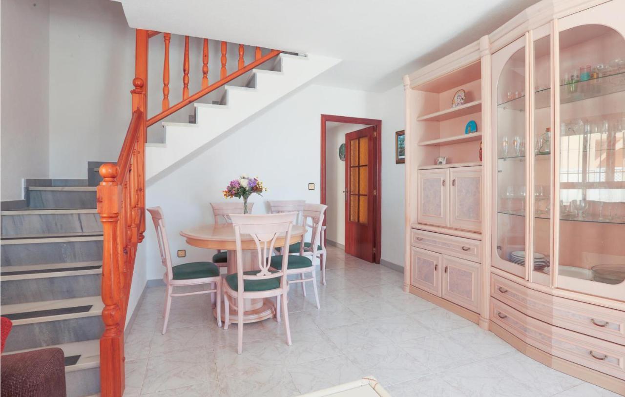 Cozy Home In Los Alcazares With Kitchen Los Narejos Exterior photo